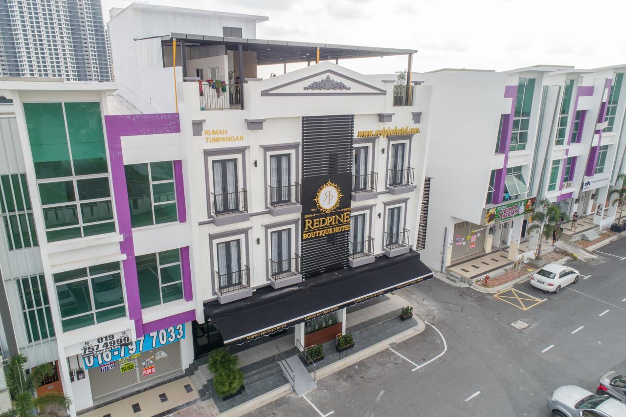 Redpine Boutique Hotel Skudai Esterno foto